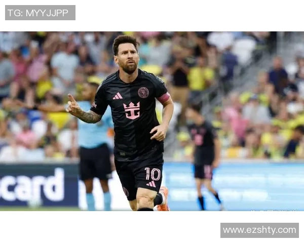 引爆全场的足球明星如何用激情与技巧征服球迷心灵 引爆全场的足球明星如何用激情与技巧征服球迷心灵