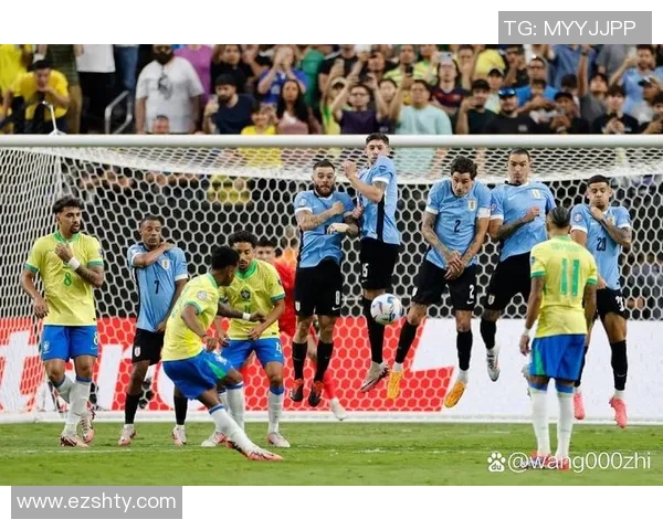 撕衣服的足球明星背后的故事与荣耀揭秘 撕衣服的足球明星背后的故事与荣耀揭秘