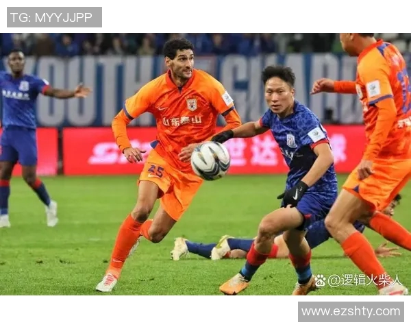 足球明星黄牌后意外倒地引发争议球迷热议比赛公正性与裁判判罚尺度